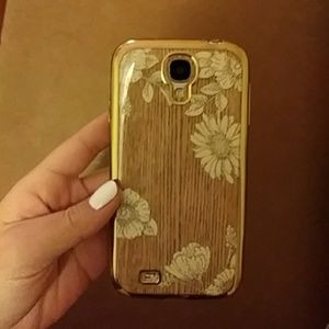 Used Samsung Galaxy S4 + Cute Gold Flower Case